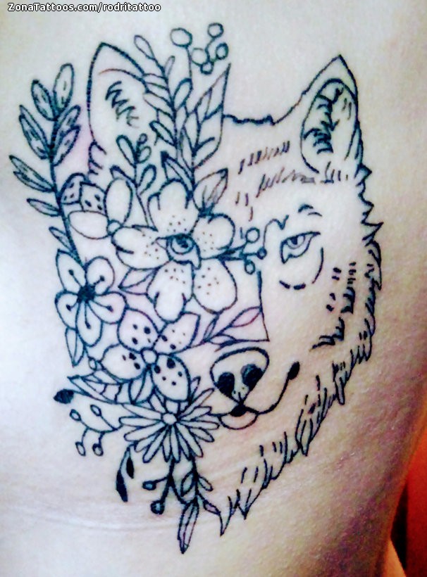 Tatuaje de Lobos, Animales, Flores