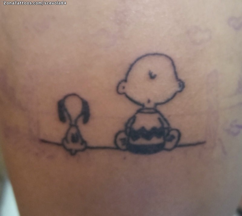 Tatuaje De Snoopy