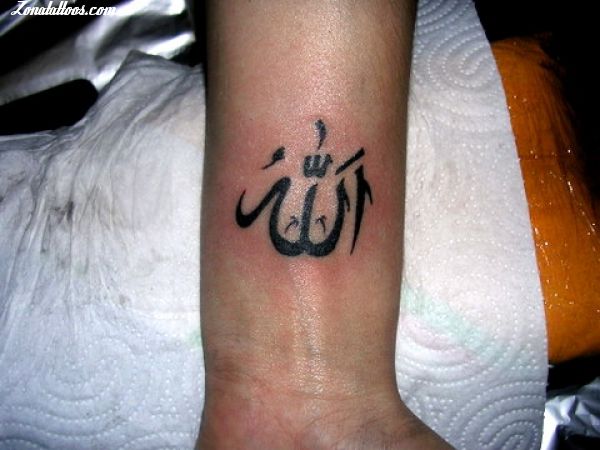 arab in Tattoos  Search in 13M Tattoos Now  Tattoodo