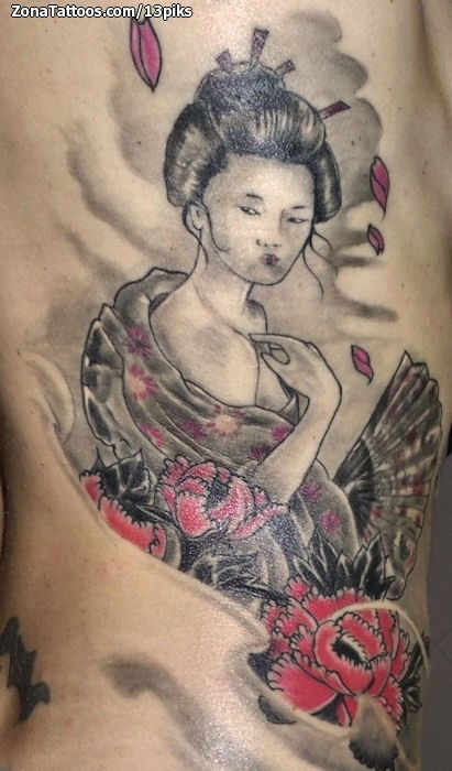 Nếu bạn yêu thích nghệ thuật truyền thống Nhật Bản và mới bắt đầu quan tâm đến hình xăm, hình ảnh hình xăm lưng geisha đẹp mắt này chắc chắn sẽ giúp bạn nhận ra sức hút và vẻ đẹp tuyệt vời của loại hình nghệ thuật này. Hãy cùng khám phá và thưởng thức!