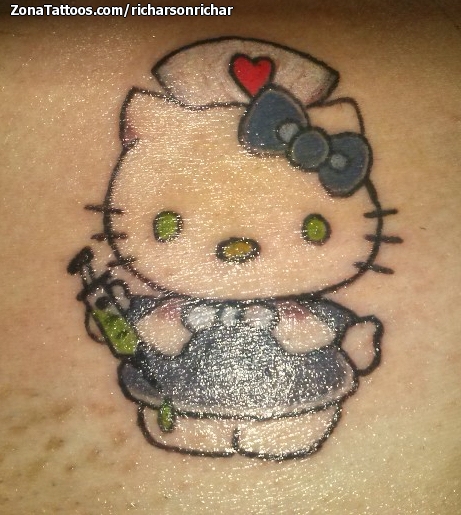 Tatuaje de Hello Kitty, Enfermeras
